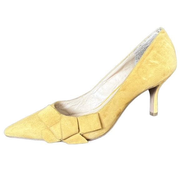 Sole Society Yellow Suede Like Heels with Decorative Bow Size 8.5B - Picture 2 of 6
